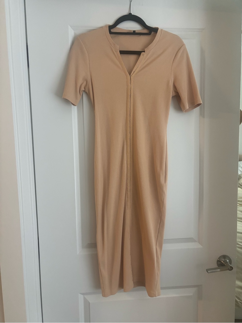 T.J.Maxx Nude Beige Short Sleeve Midi Dress